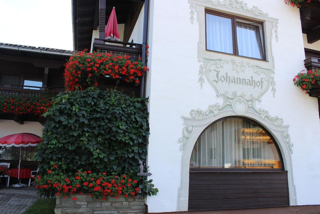 Johannahof Appartements Капрун Стая снимка
